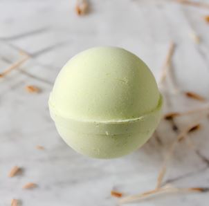 Bamboo + Teakwood Luxury Bath Bomb